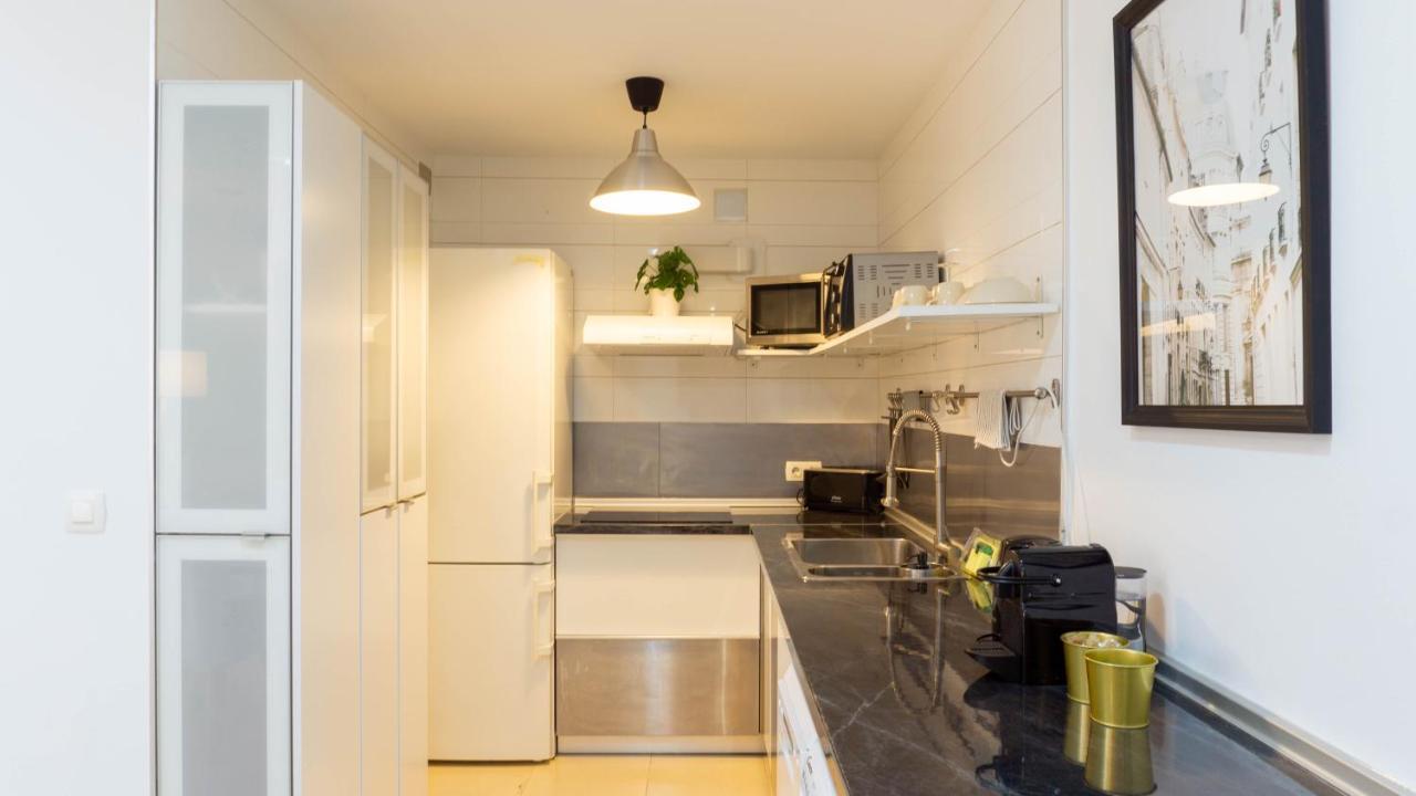 Apartment Caleta Beach マラガ エクステリア 写真