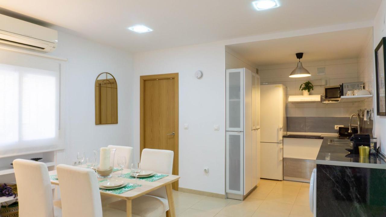 Apartment Caleta Beach マラガ エクステリア 写真