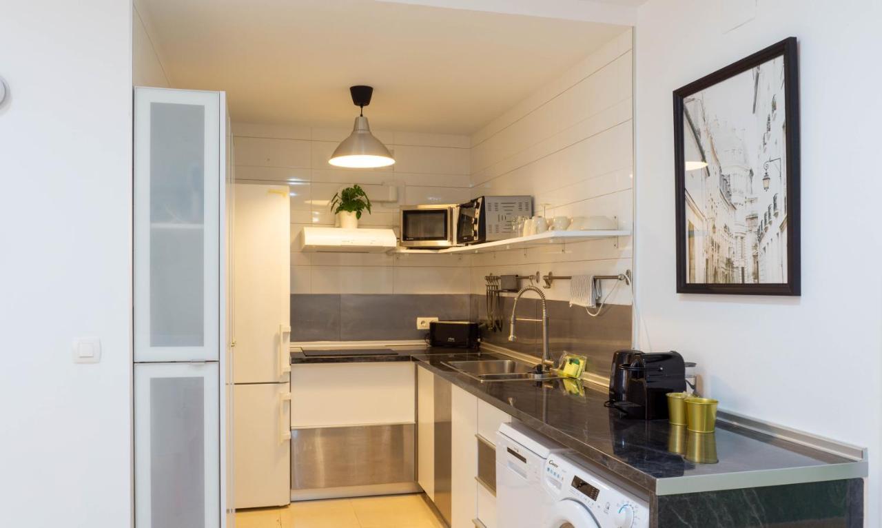 Apartment Caleta Beach マラガ エクステリア 写真